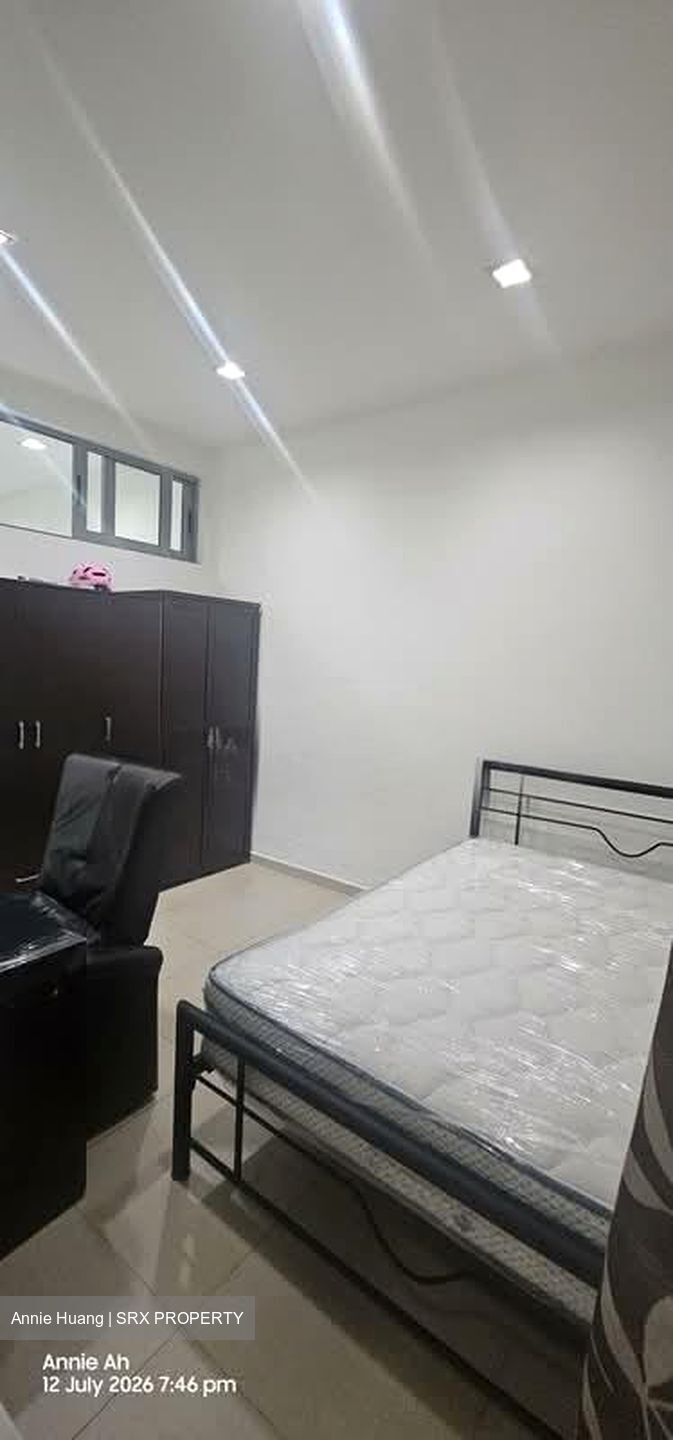 Sembawang Hills Estate (D20), Terrace #589272481